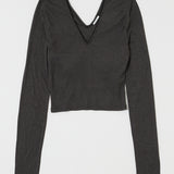 DEEP V CUP LONG SLEEVE TEE