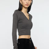 DEEP V CUP LONG SLEEVE TEE
