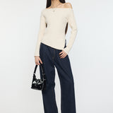 ASYMMETRY SHOULDER CABLE KNIT Off White / Free