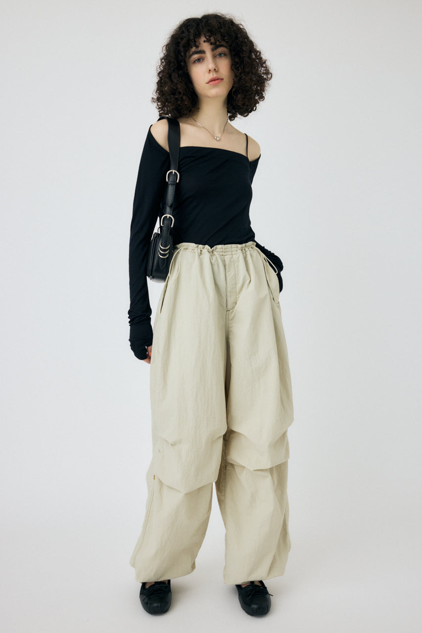SQUARE NECK GATHER TOP Black / Free