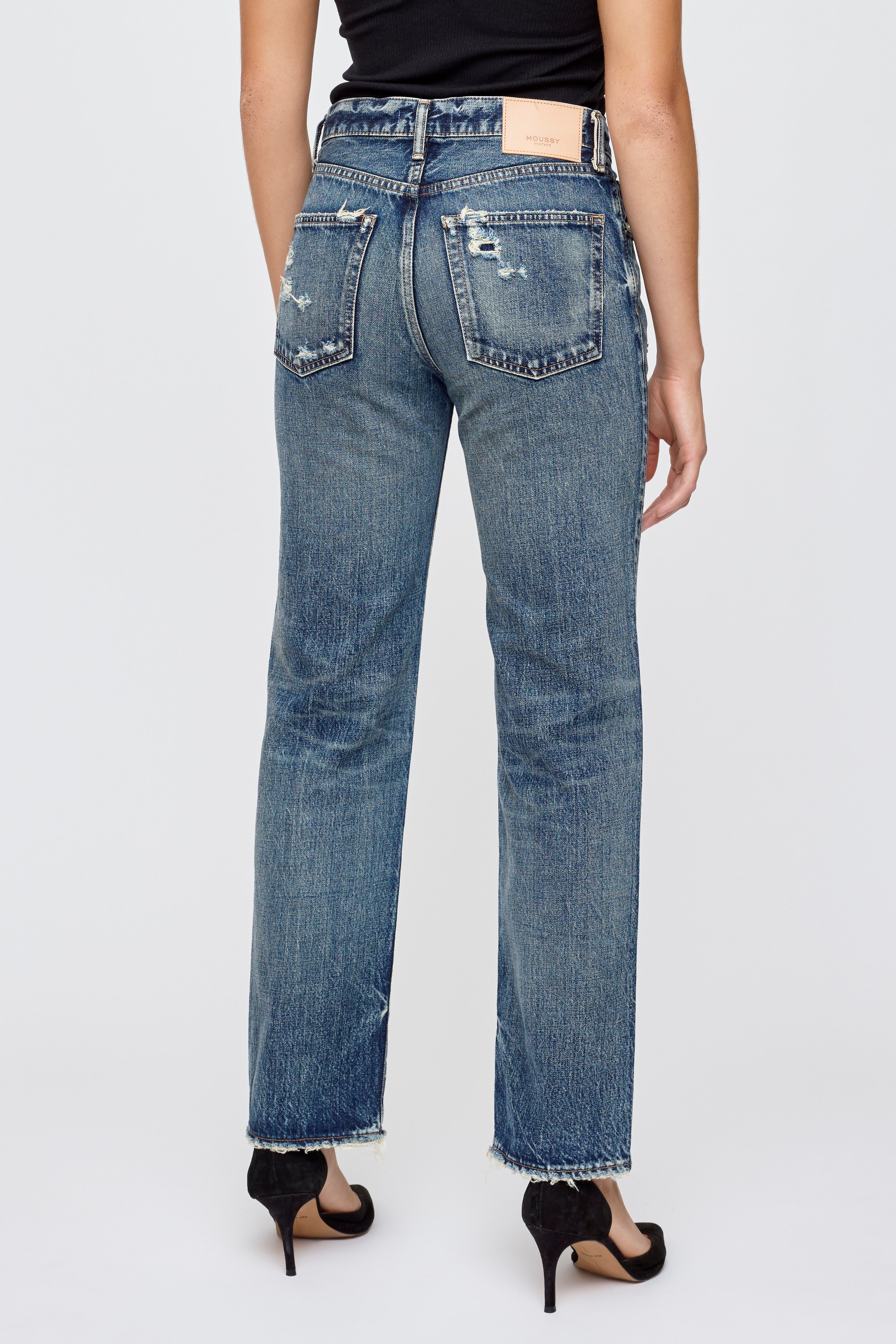 MOUSSY CLASH CROP STRAIGHT DENIM BLACK by MOUSSY ルーズストレート