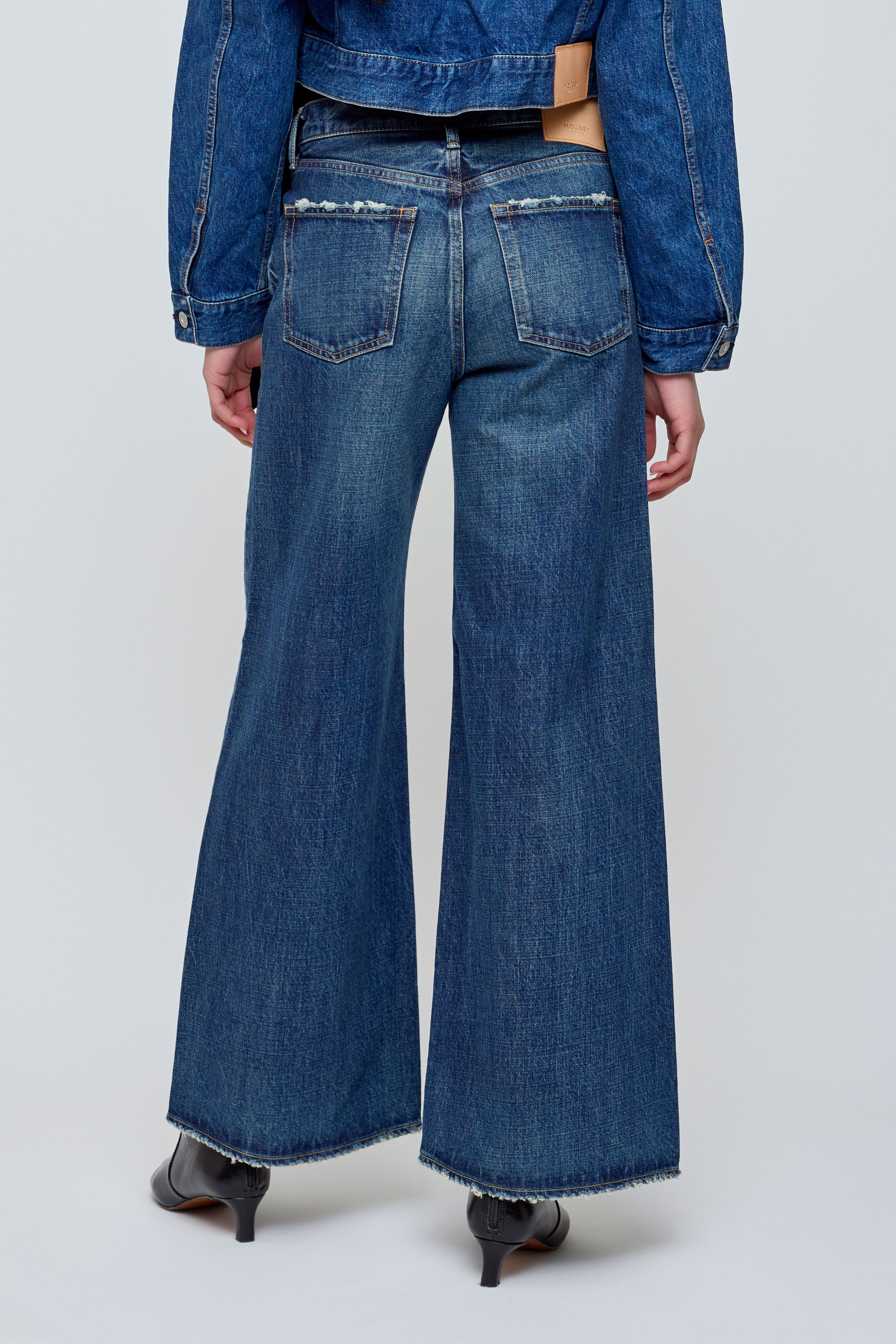 moco 　MOUSSY STRAIGH 25inch 新品 Mcdavid Straight Baggy – MOUSSY