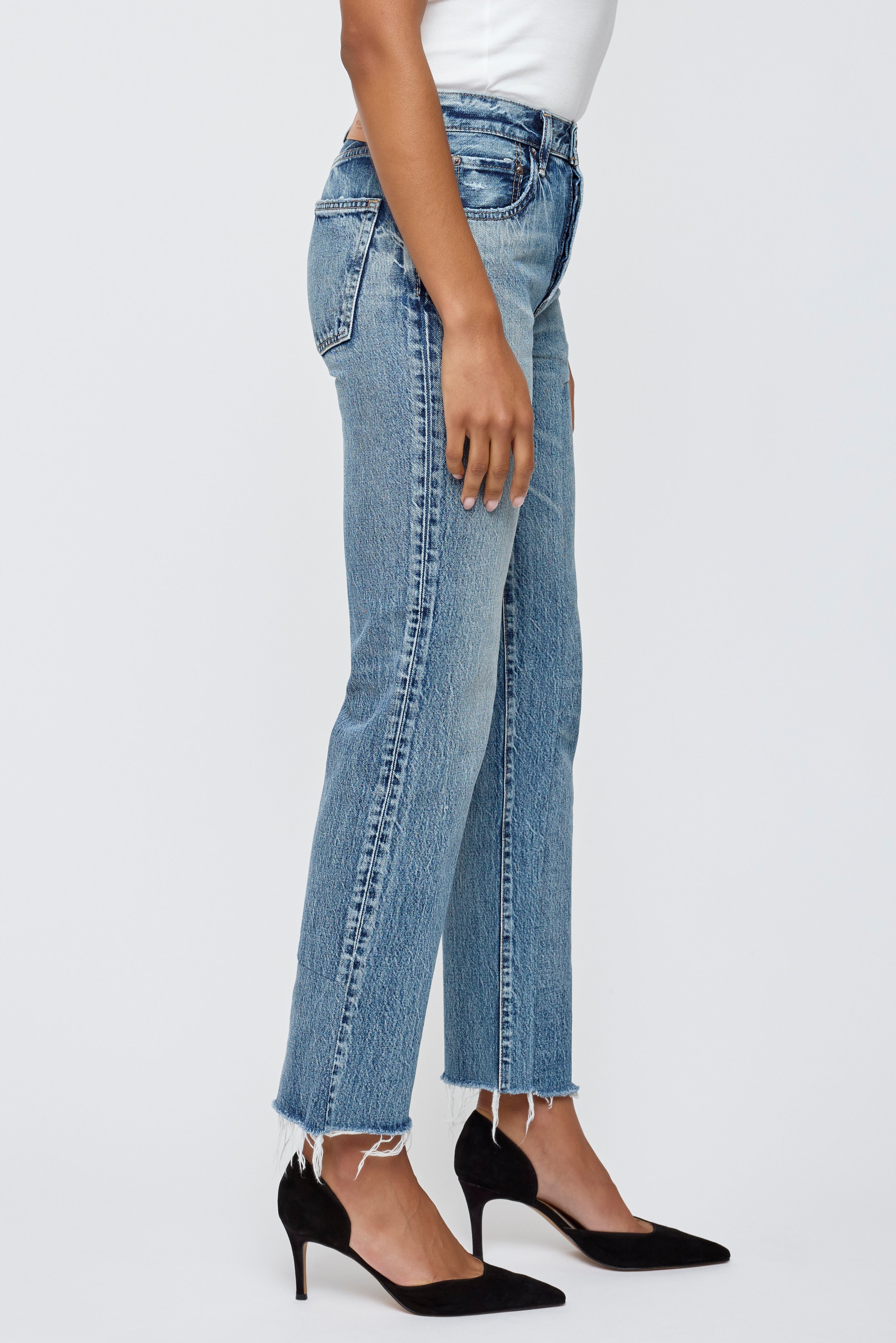 Straight - Clarksville – MOUSSY