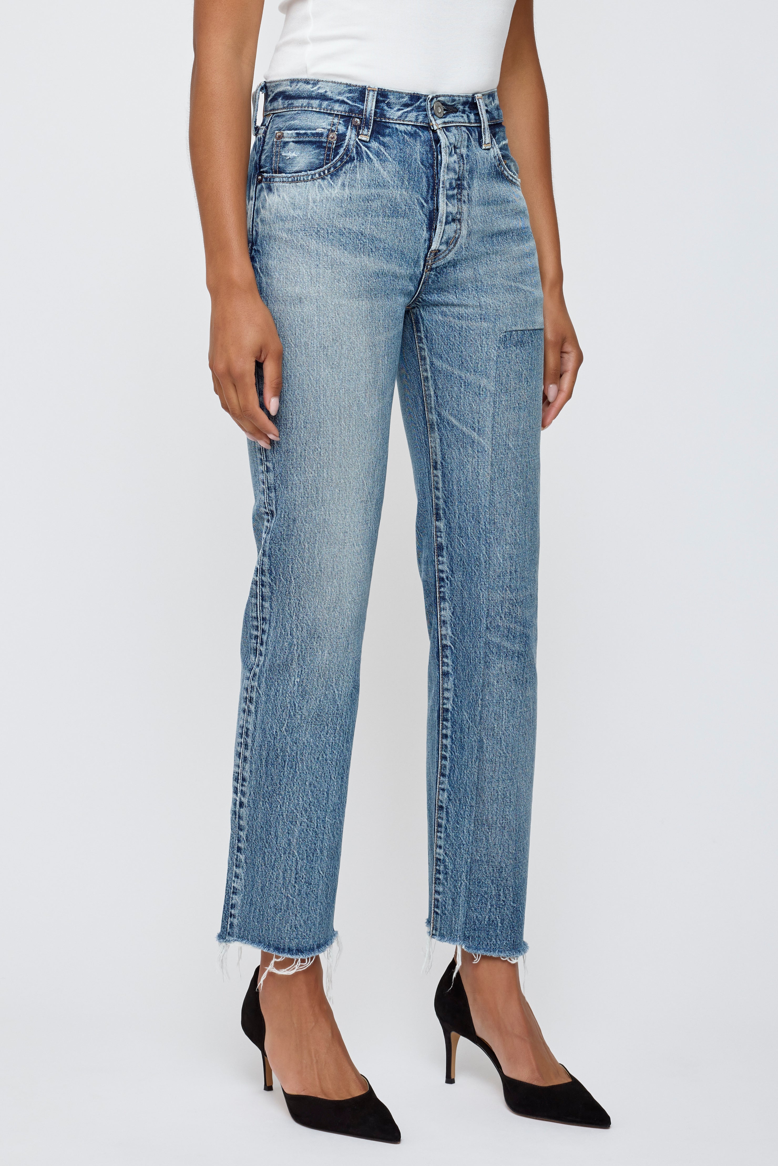 Straight - Clarksville – MOUSSY