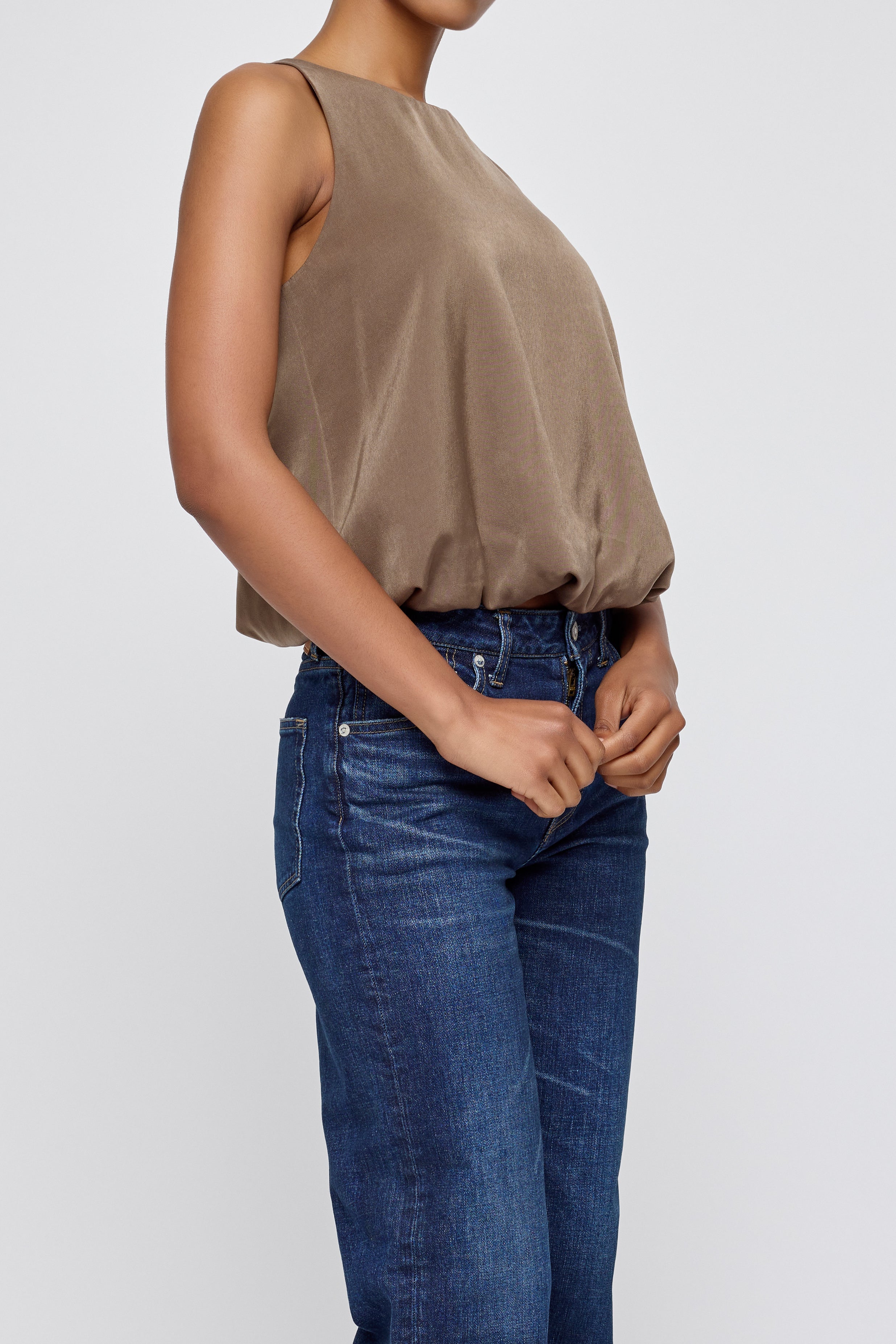 MV SCULPTED SATIN TOP Brown / XS