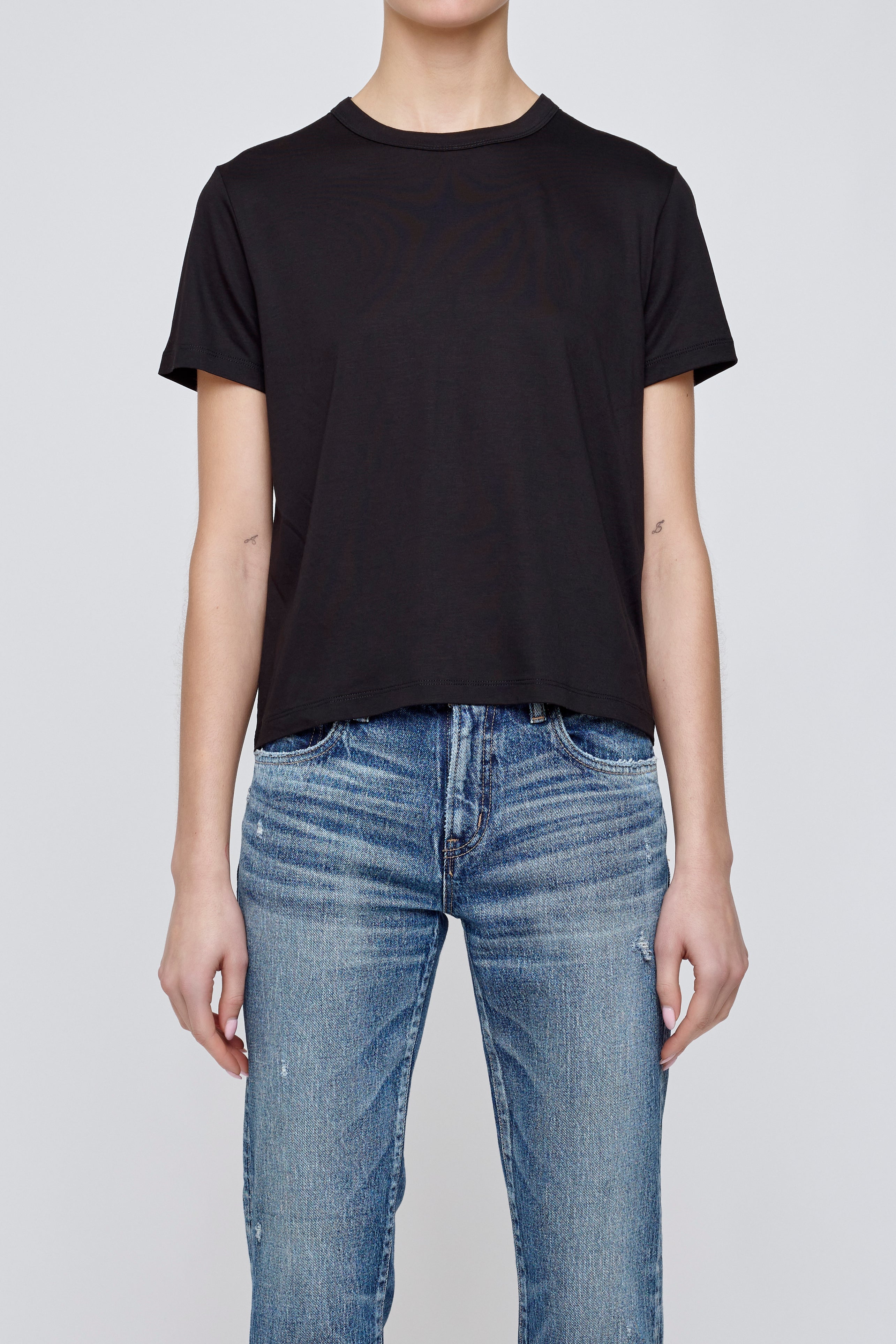 Tees – MOUSSY