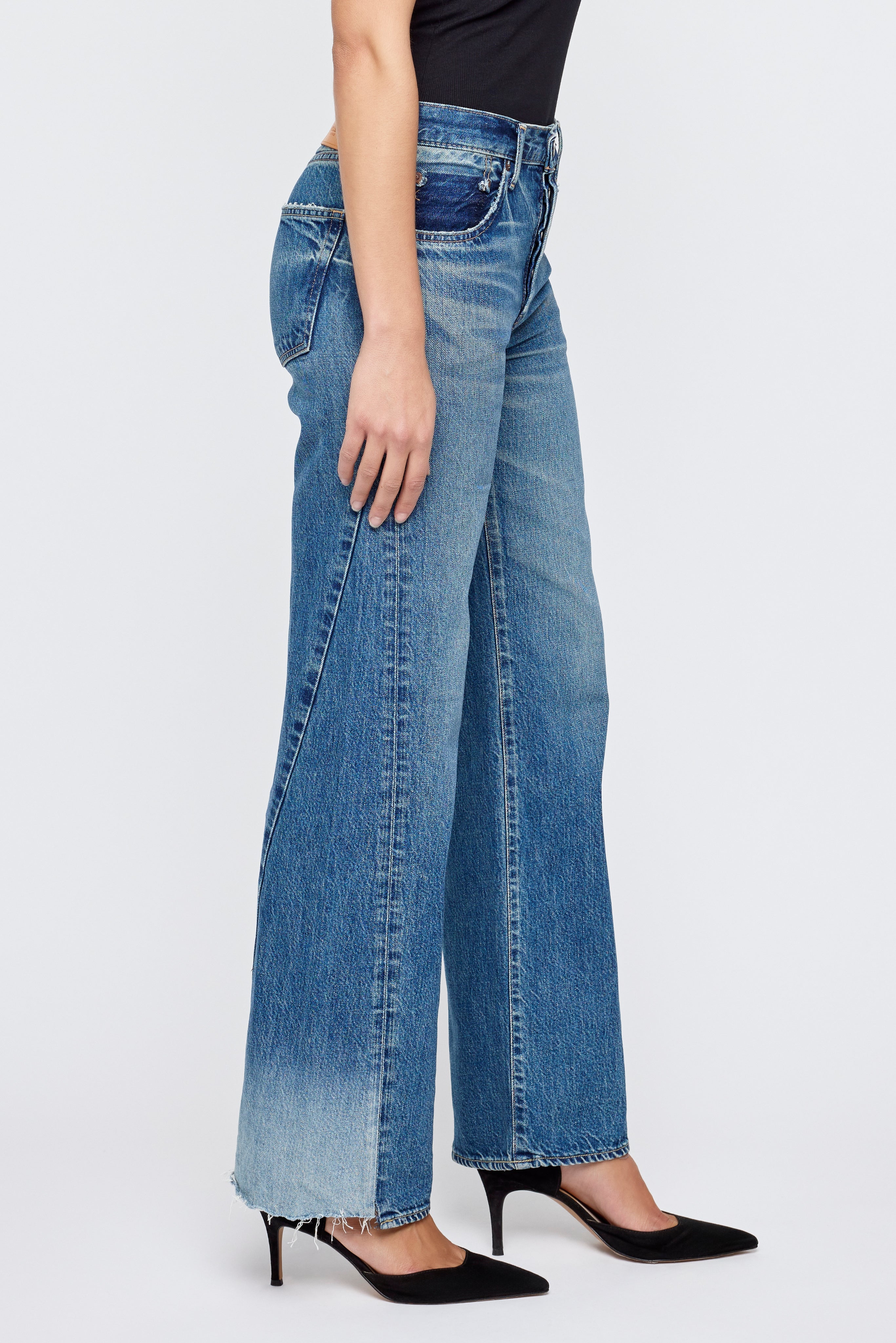 PANEL WIDE - Holyoke