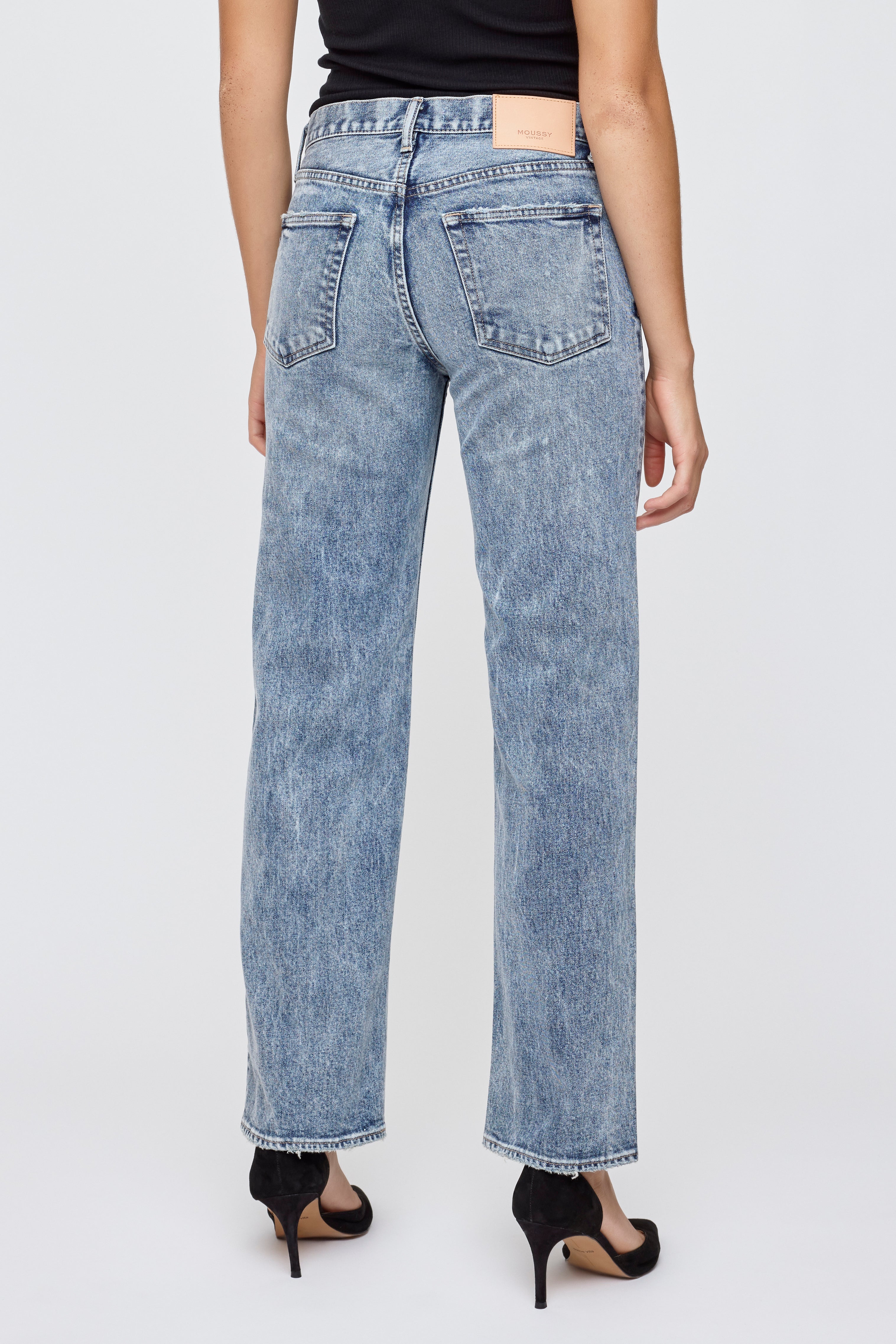 Wellesley Low-rise Straight – MOUSSY